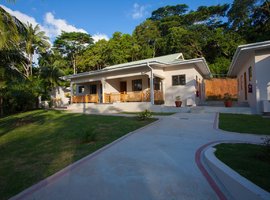 Anse Soleil Beachcomber Self-Catering Chalets 2*